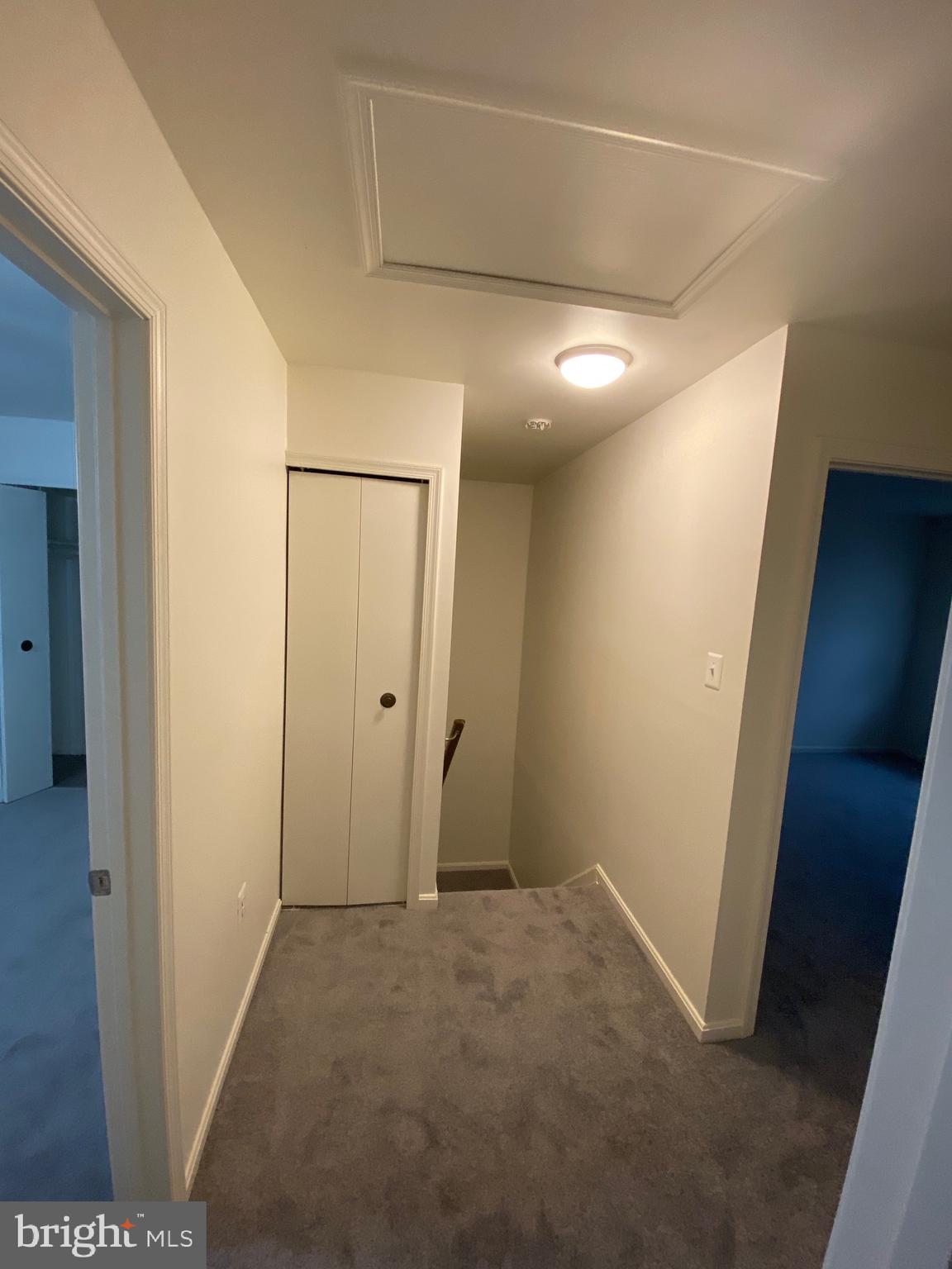 SAINT CHARLES - Residential Lease