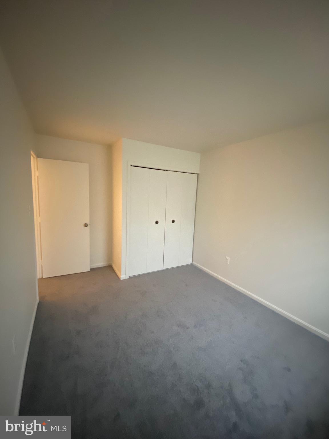 SAINT CHARLES - Residential Lease