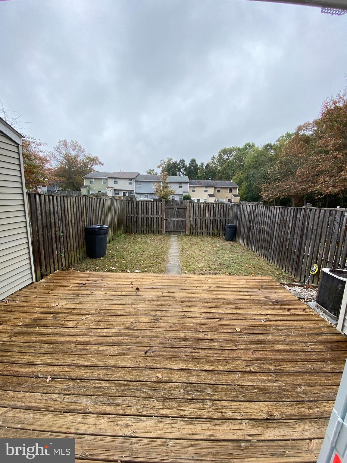 SAINT CHARLES - Residential Lease