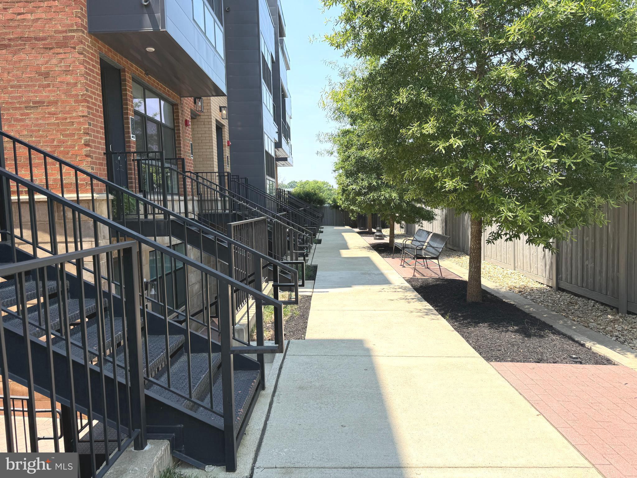 1114 SOUTH HIGHLAND 1