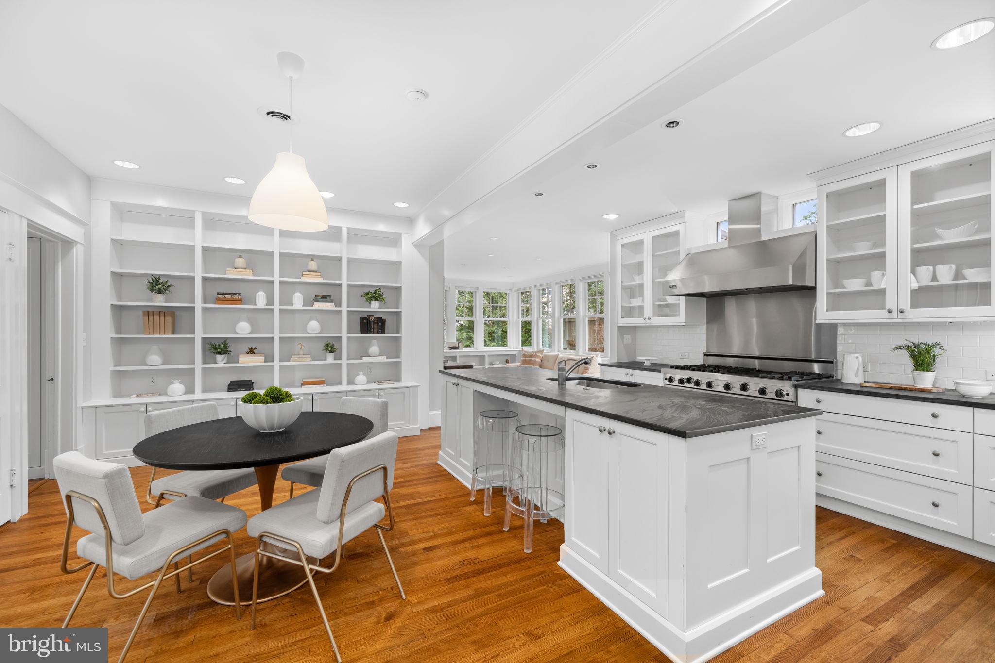 CHEVY CHASE - Residential