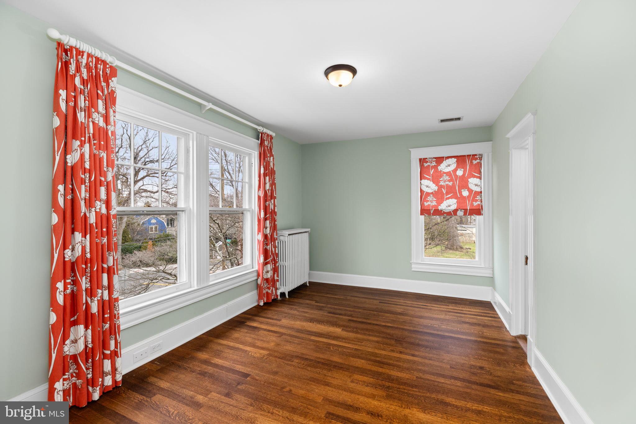 CHEVY CHASE - Residential