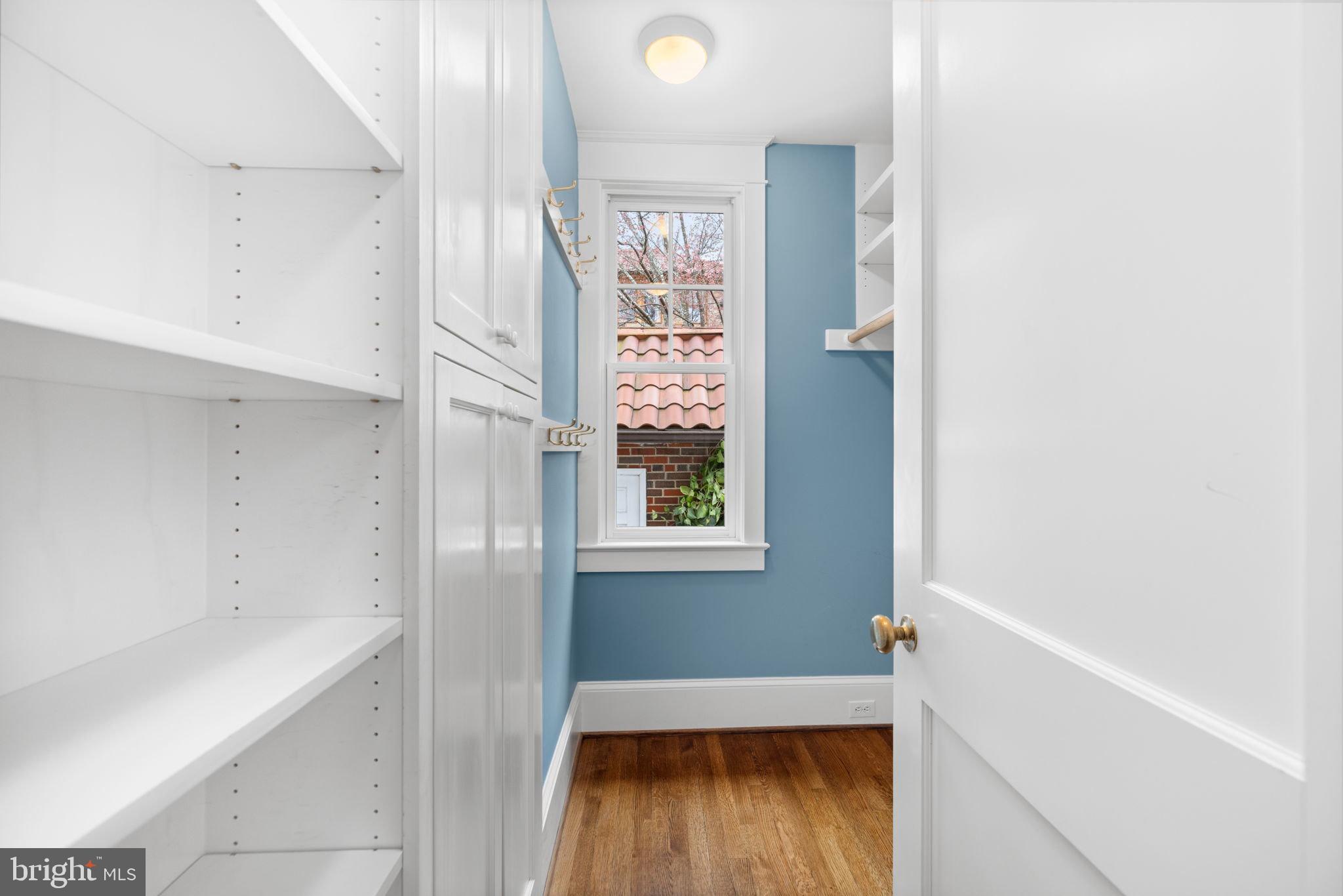 CHEVY CHASE - Residential