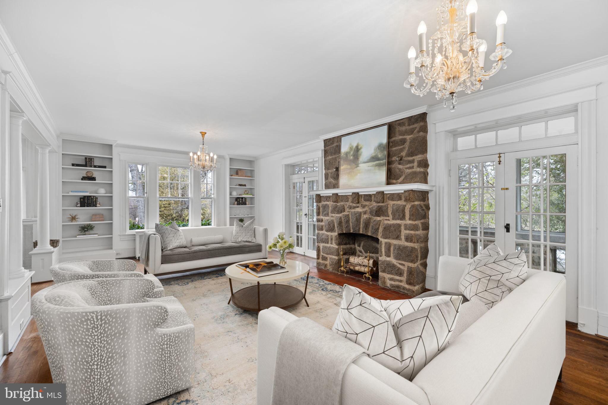 CHEVY CHASE - Residential
