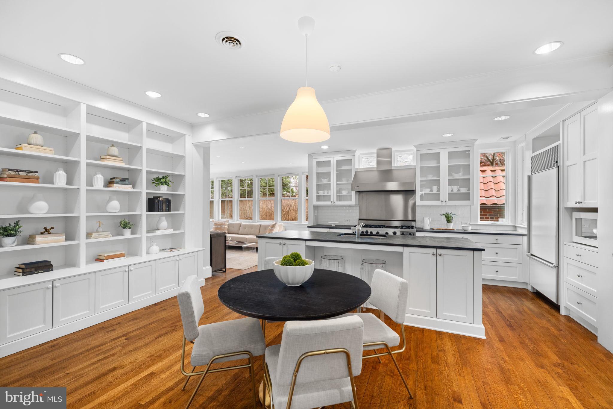 CHEVY CHASE - Residential