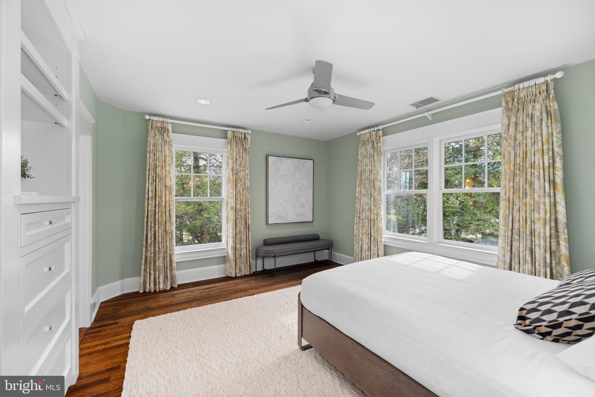 CHEVY CHASE - Residential