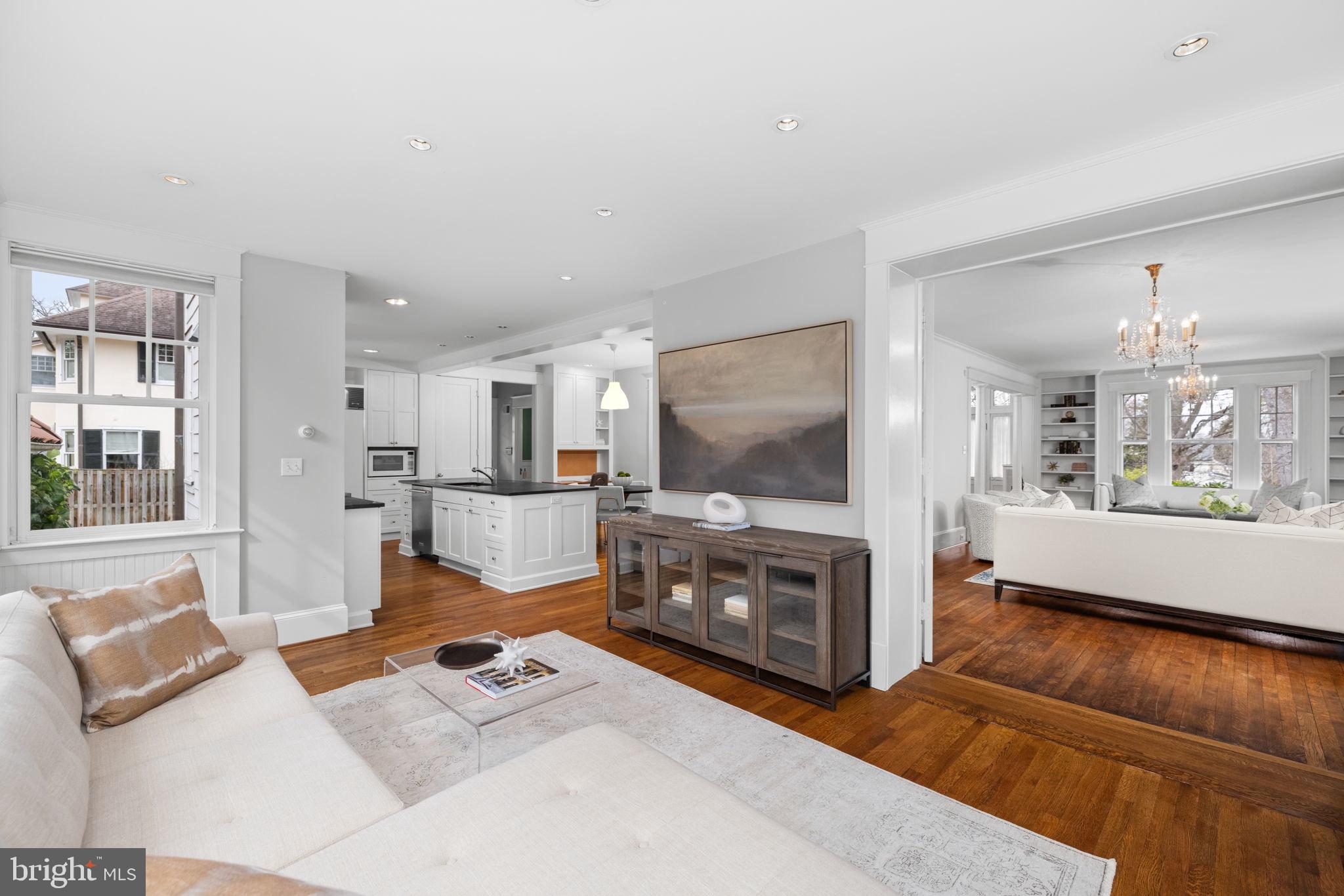 CHEVY CHASE - Residential