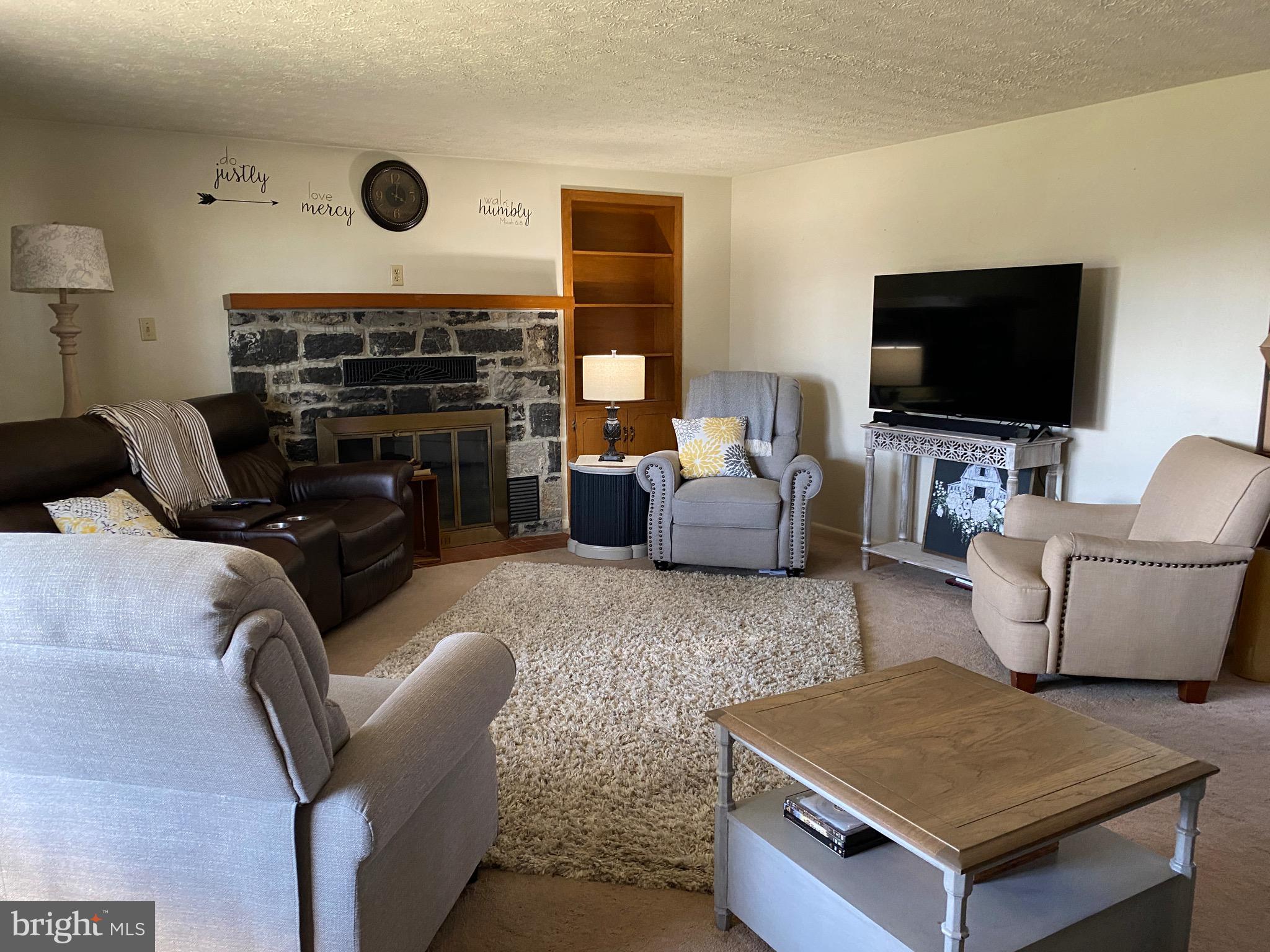 KENSINGTON HEIGHTS - Residential Lease