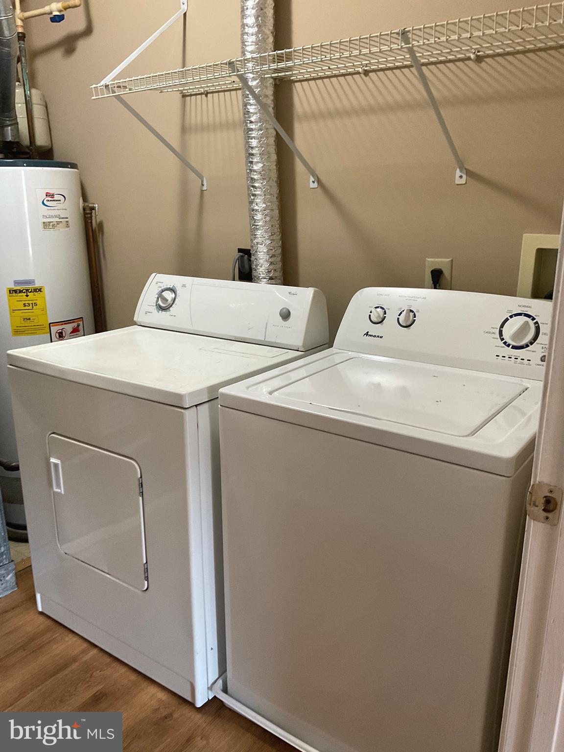 AVINGTON PARK - Residential Lease