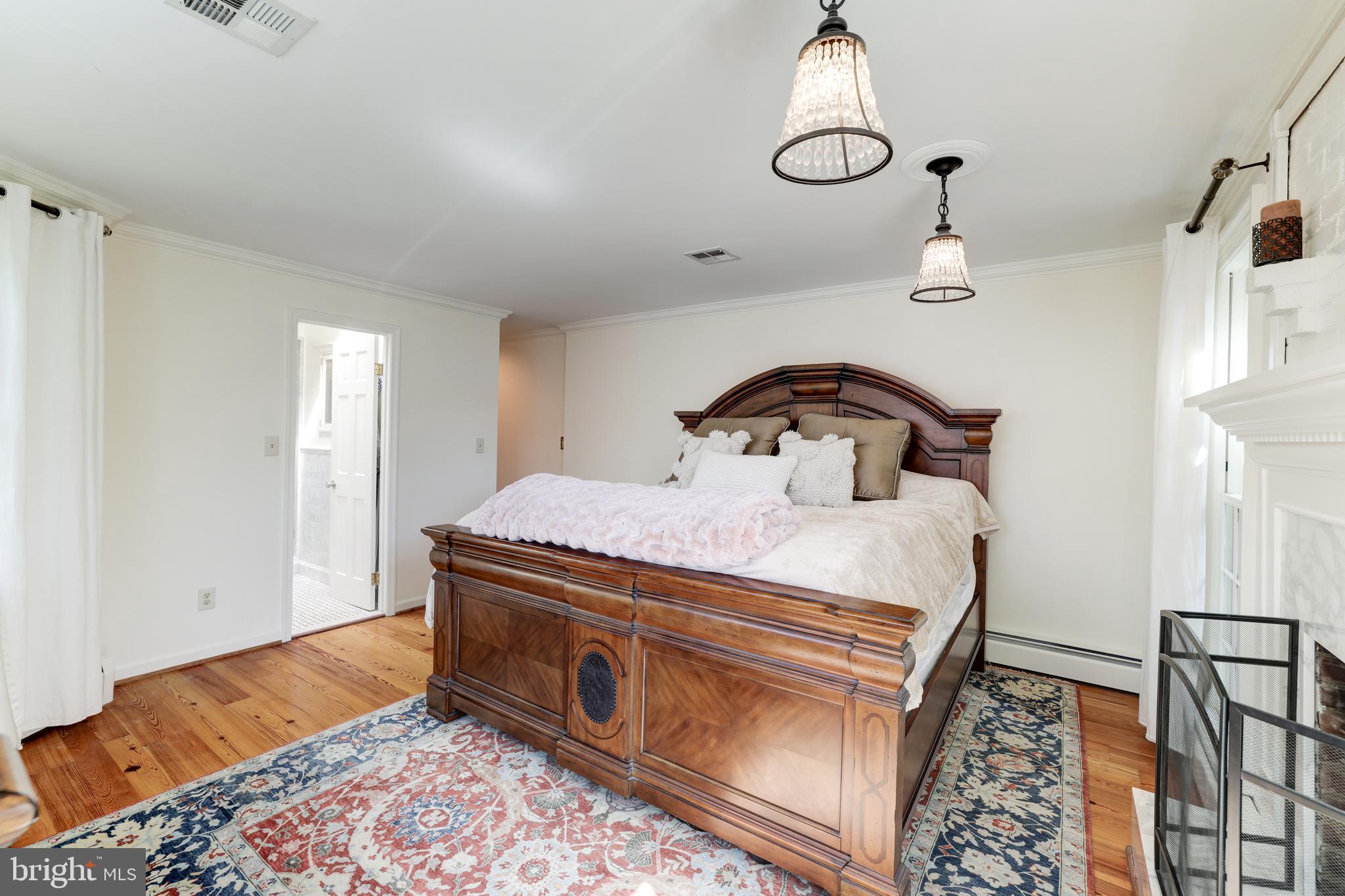 OLD TOWN ALEXANDRIA - Residential