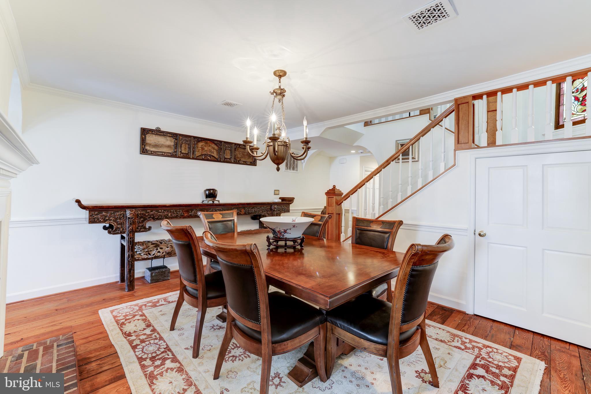 OLD TOWN ALEXANDRIA - Residential