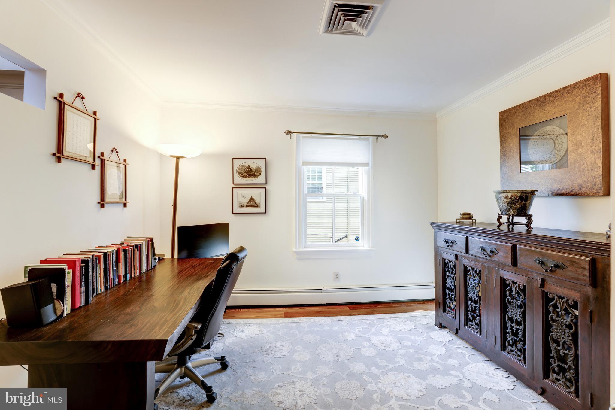 OLD TOWN ALEXANDRIA - Residential