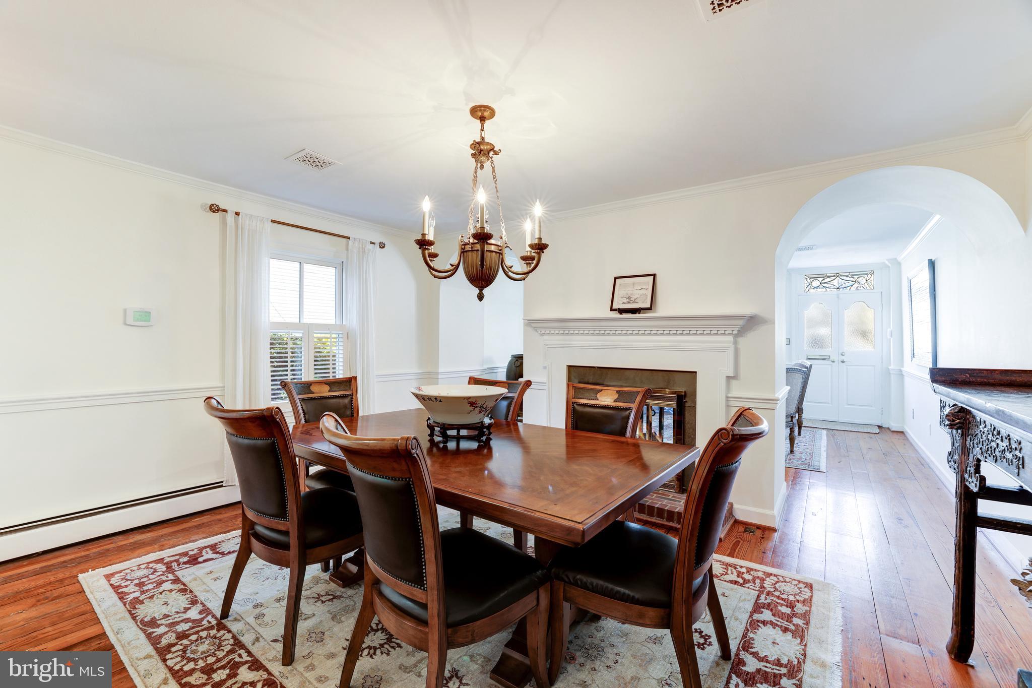 OLD TOWN ALEXANDRIA - Residential