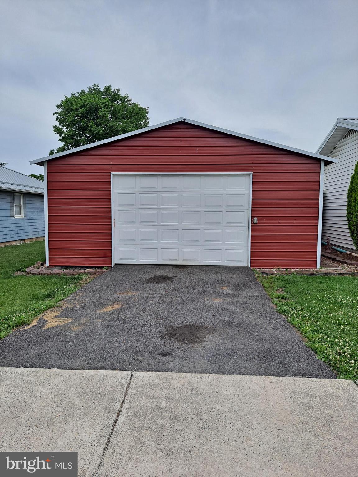 PETERSBURG - Residential