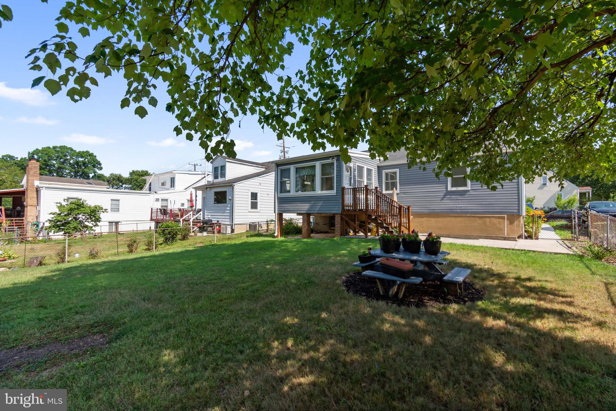 6011 BERWYN ROAD