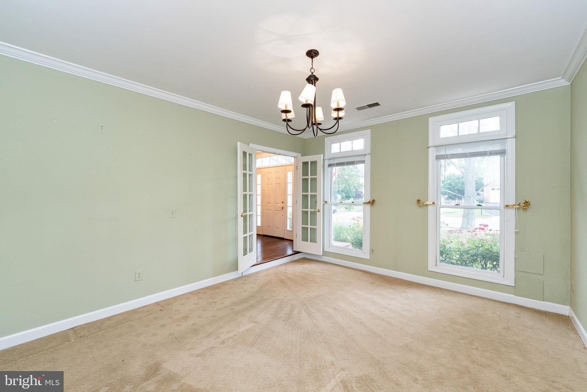 ASHBURN VILLAGE - Residential