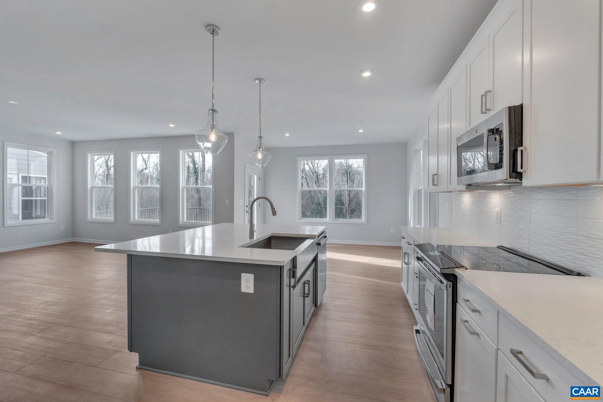 PLEASANT GREEN - Residential