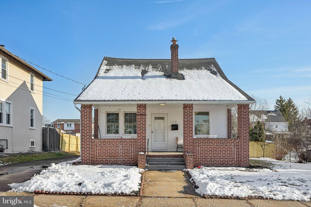 Photo of 307 Susquehanna Avenue, LANSDALE, PA 19446 (MLS # PAMC2163818)