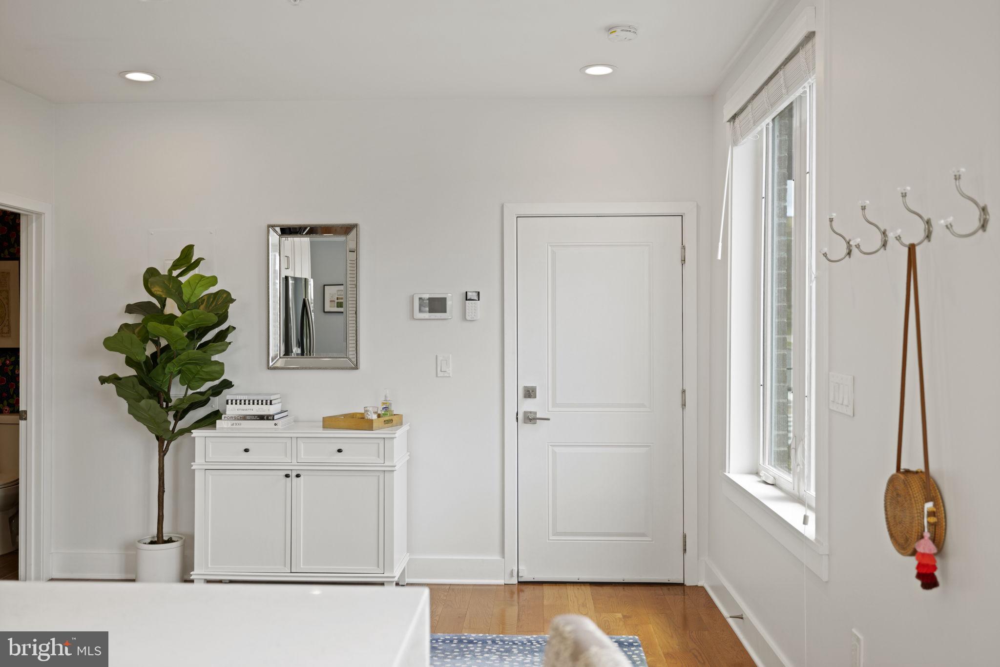 800 21ST STREET NE 1