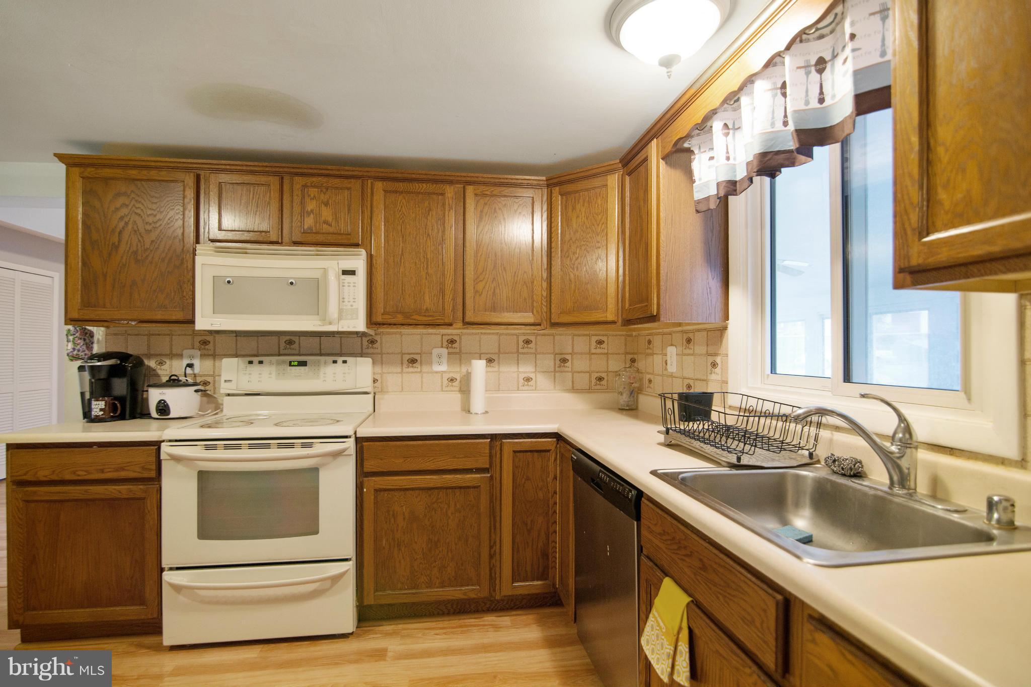 THE PROVINCES - Residential