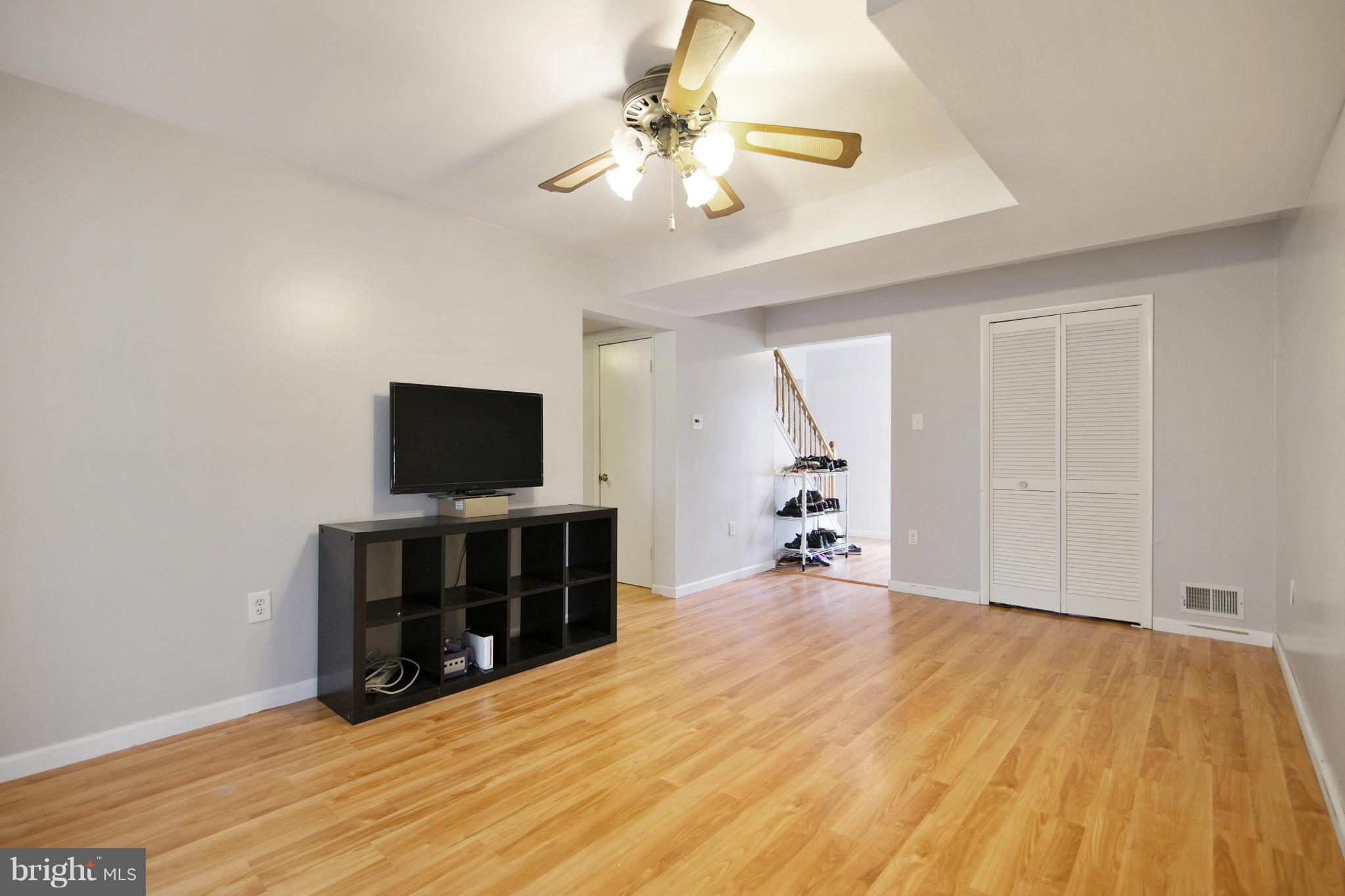 THE PROVINCES - Residential