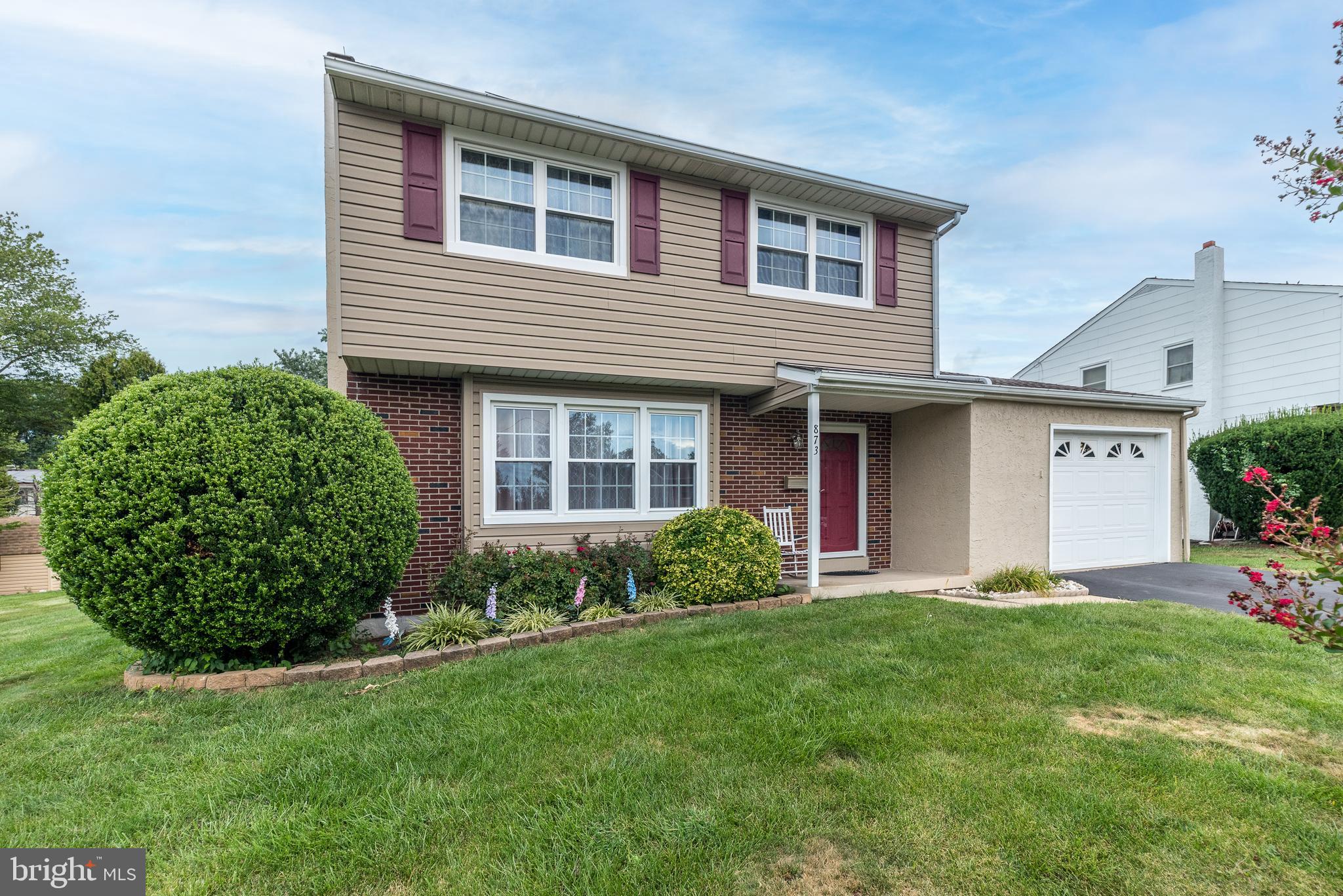 873 LOMBARDY DRIVE
