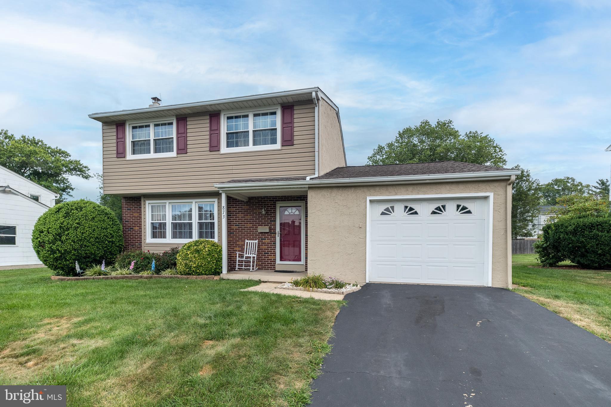873 LOMBARDY DRIVE