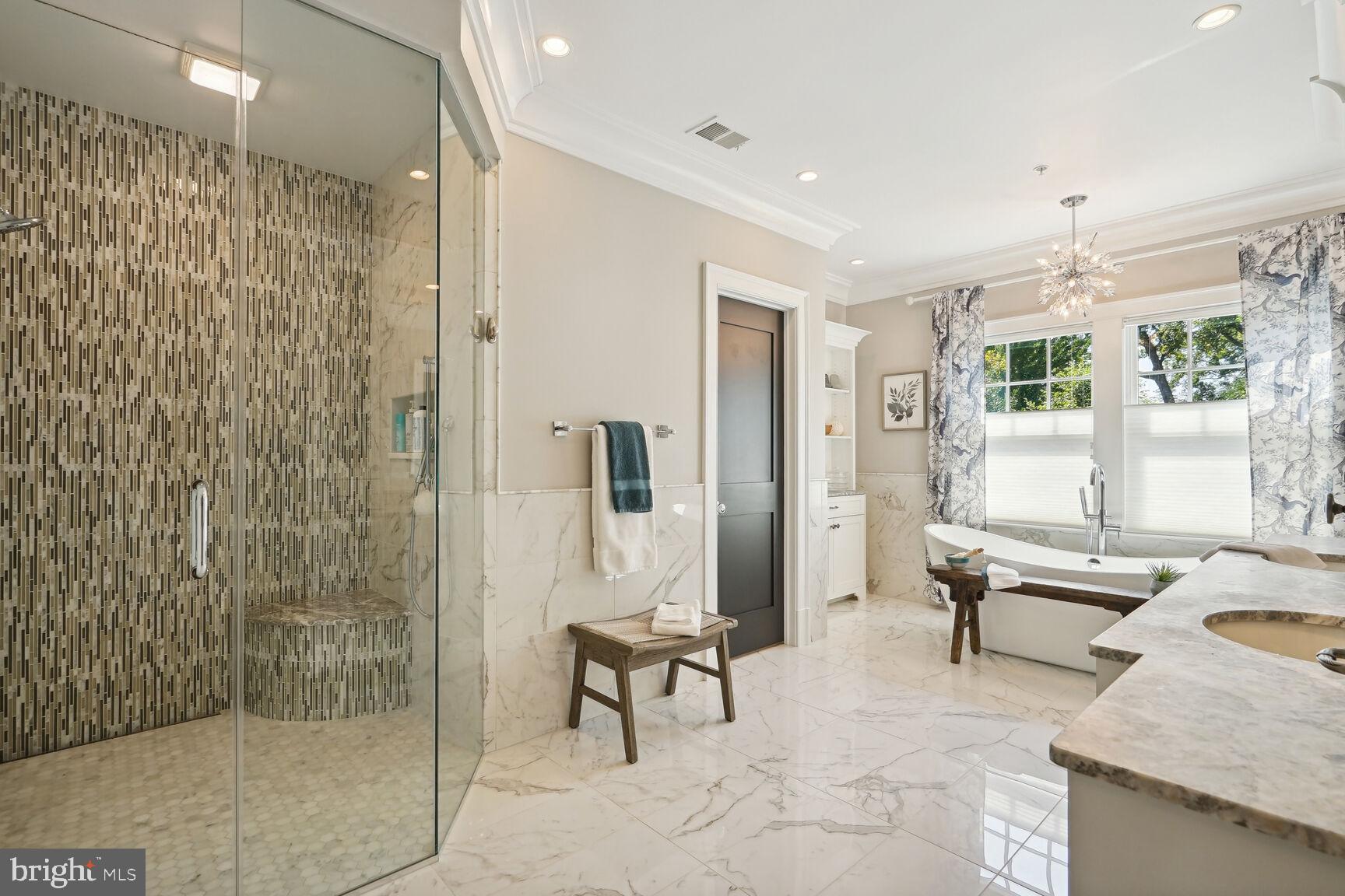 BATTERY PARK - Residential