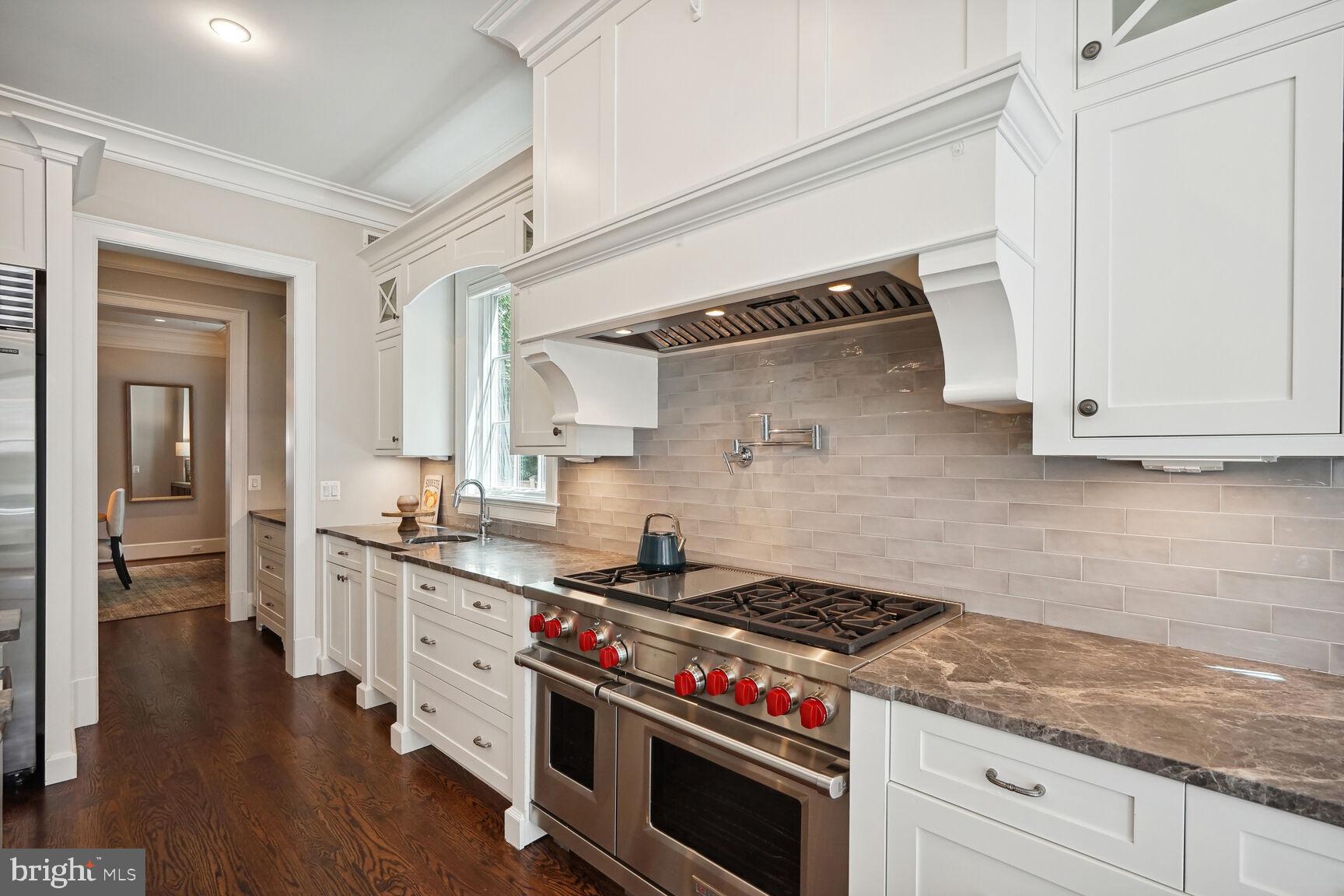 BATTERY PARK - Residential