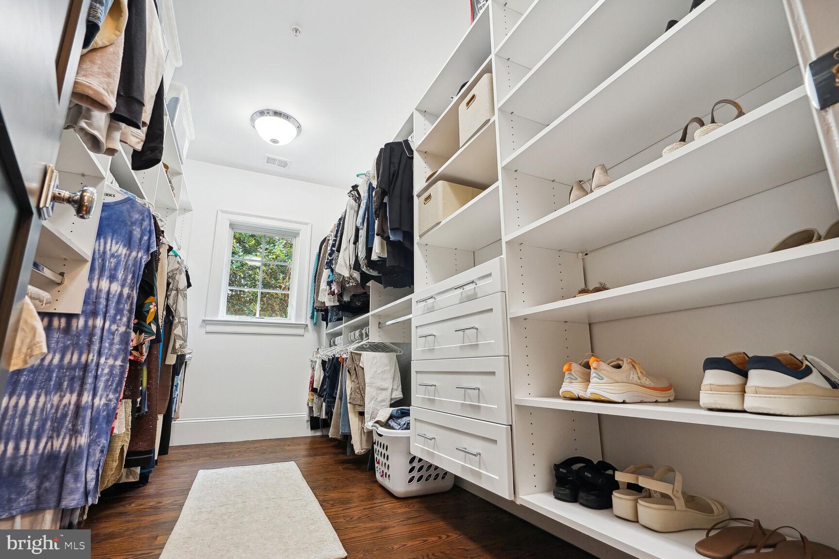 BATTERY PARK - Residential