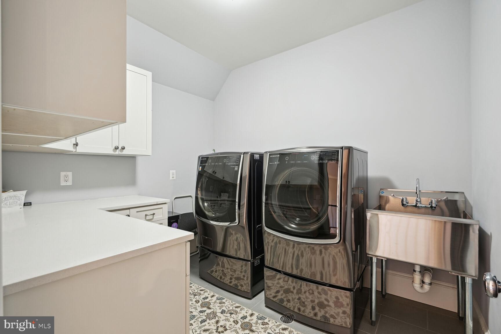 BATTERY PARK - Residential