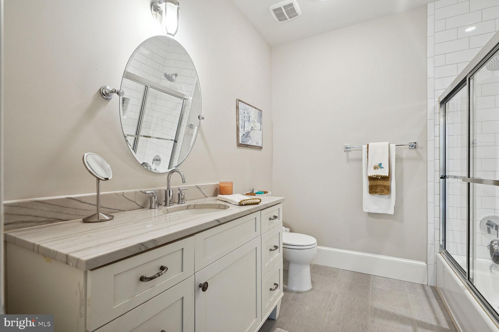 BATTERY PARK - Residential