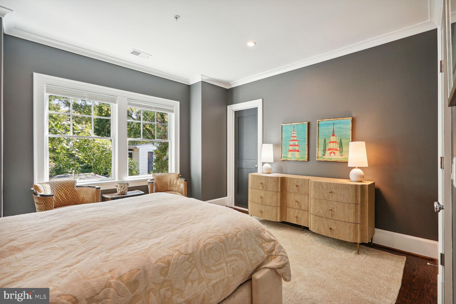 BATTERY PARK - Residential