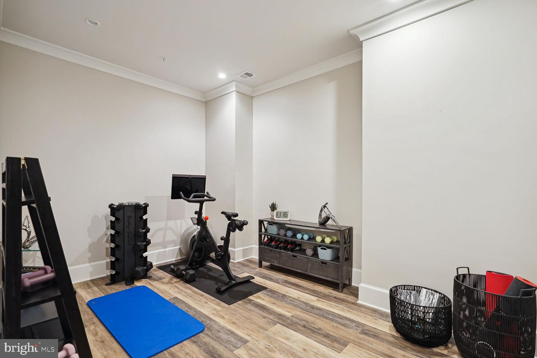 BATTERY PARK - Residential