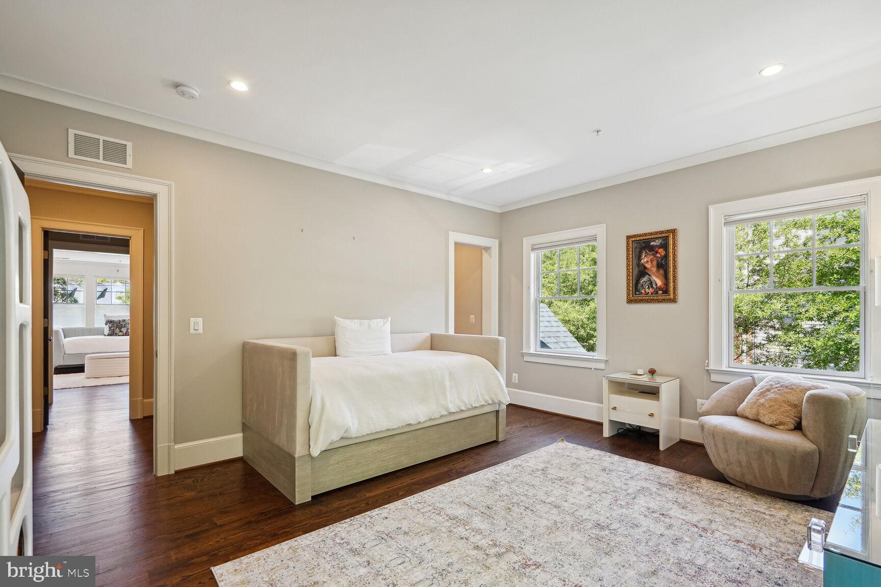 BATTERY PARK - Residential