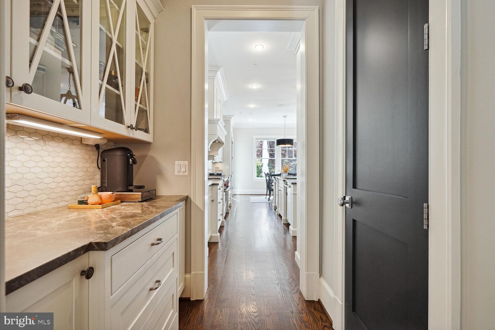 BATTERY PARK - Residential