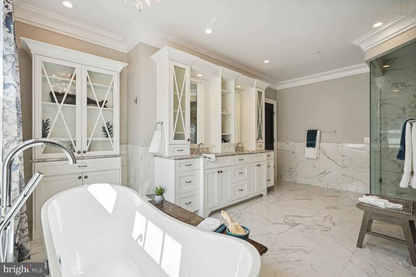 BATTERY PARK - Residential