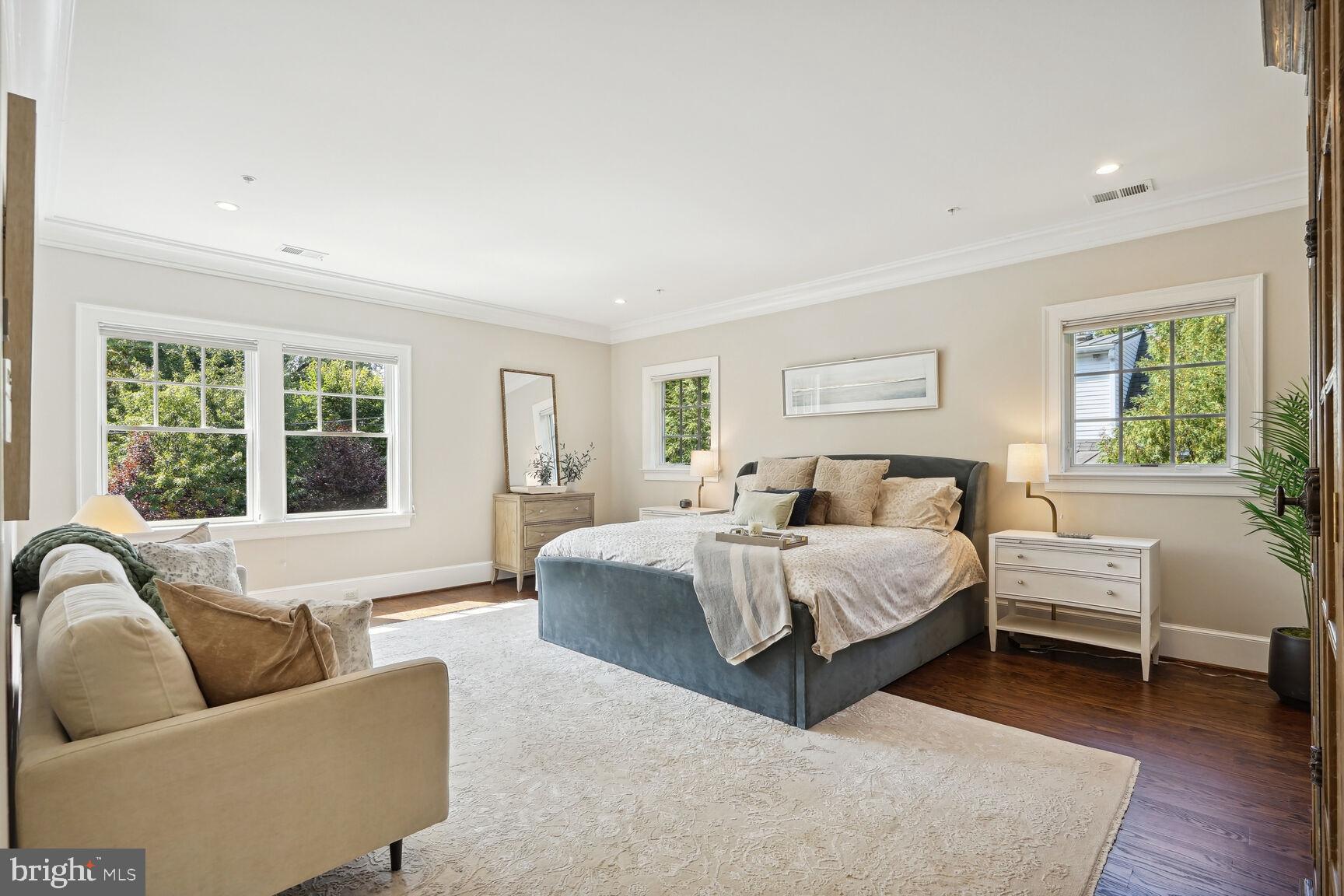 BATTERY PARK - Residential