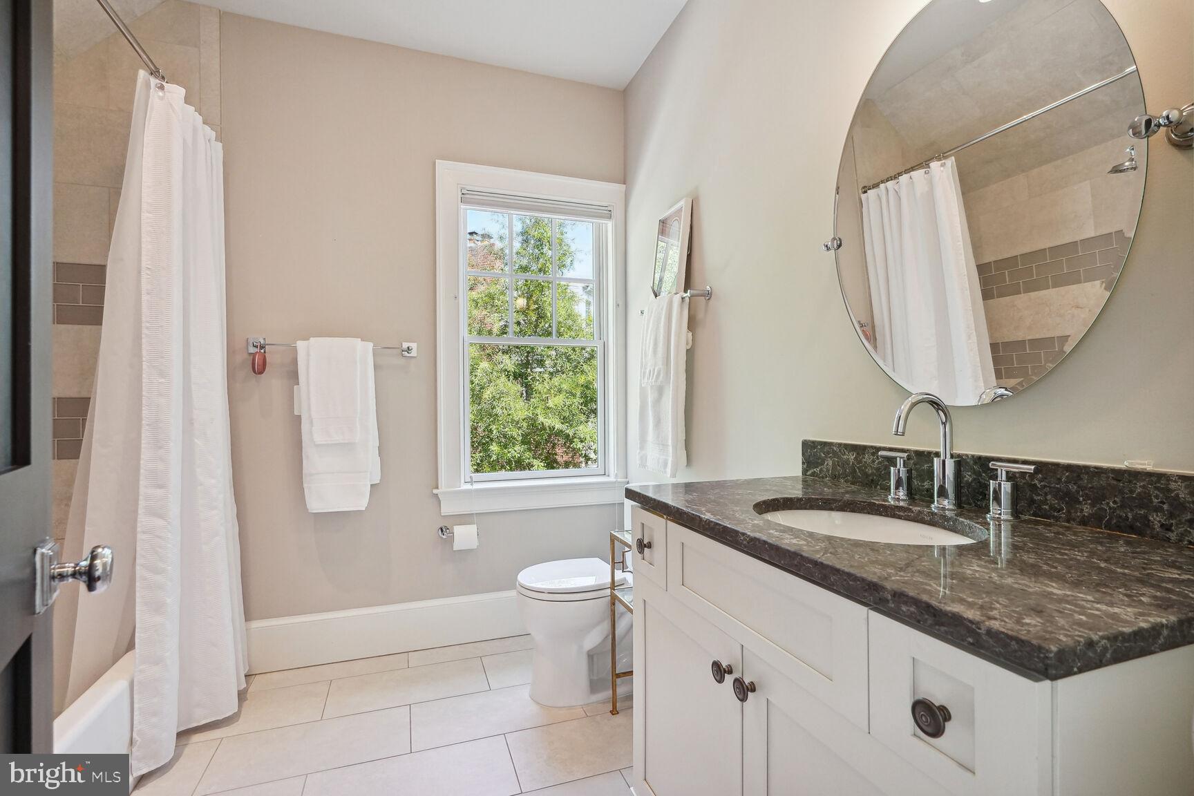 BATTERY PARK - Residential