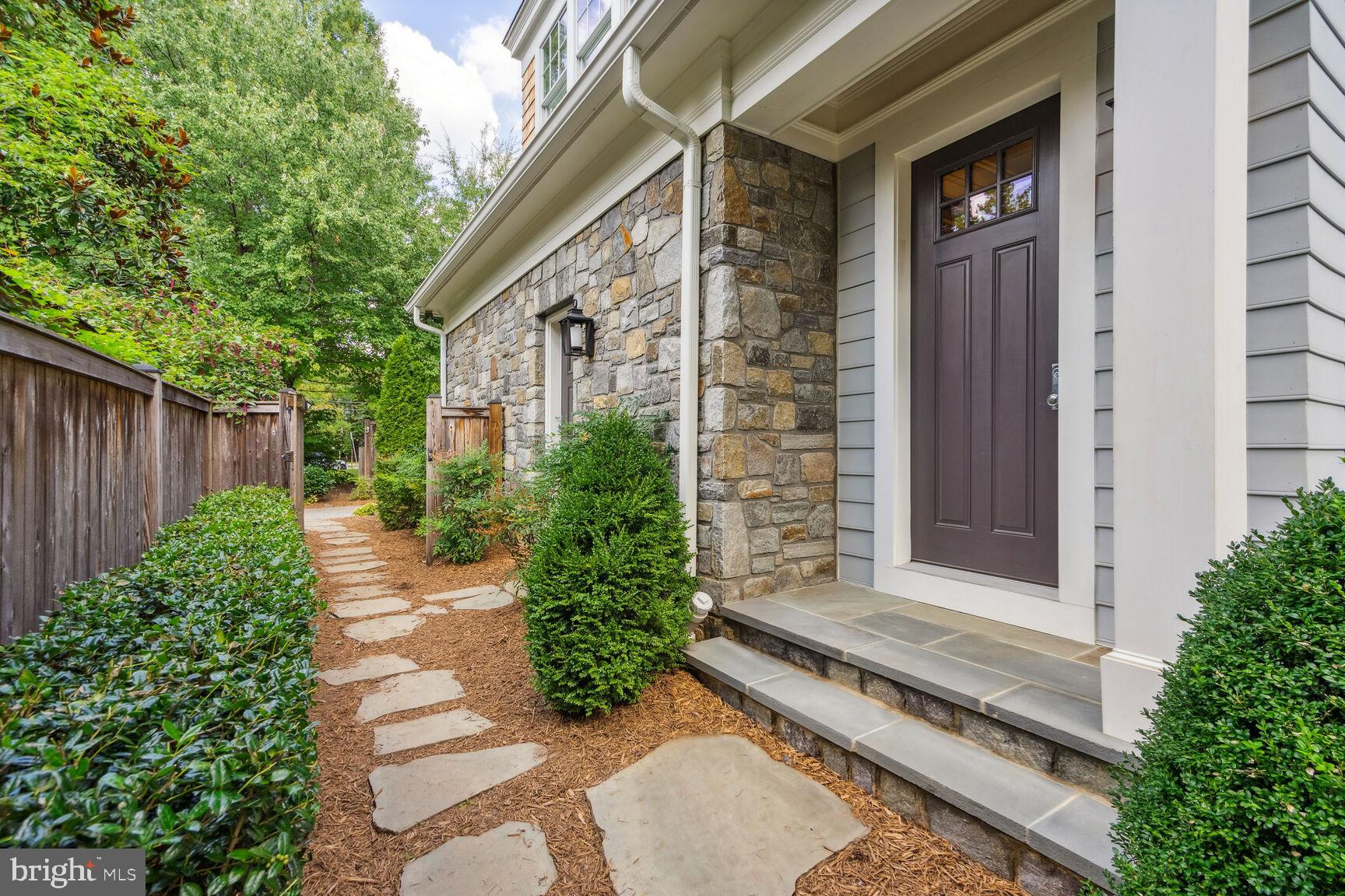 BATTERY PARK - Residential