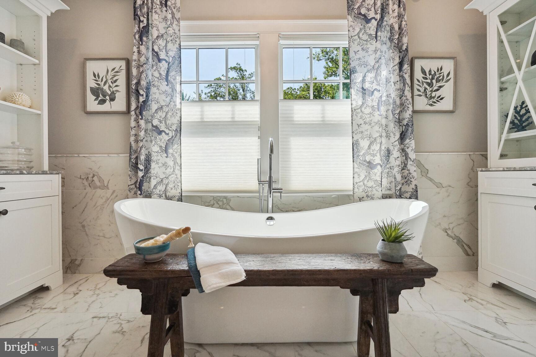 BATTERY PARK - Residential