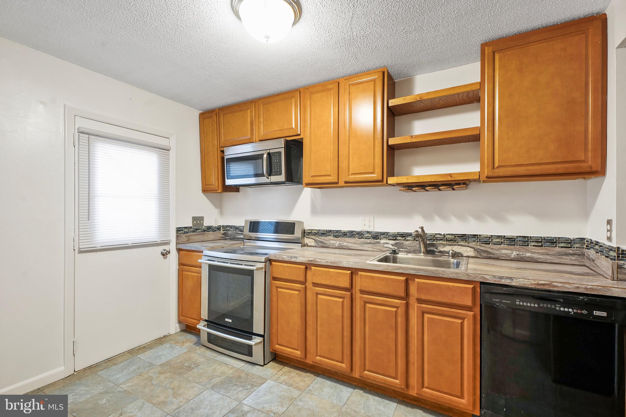 BELMONT SOUTH - Residential Lease