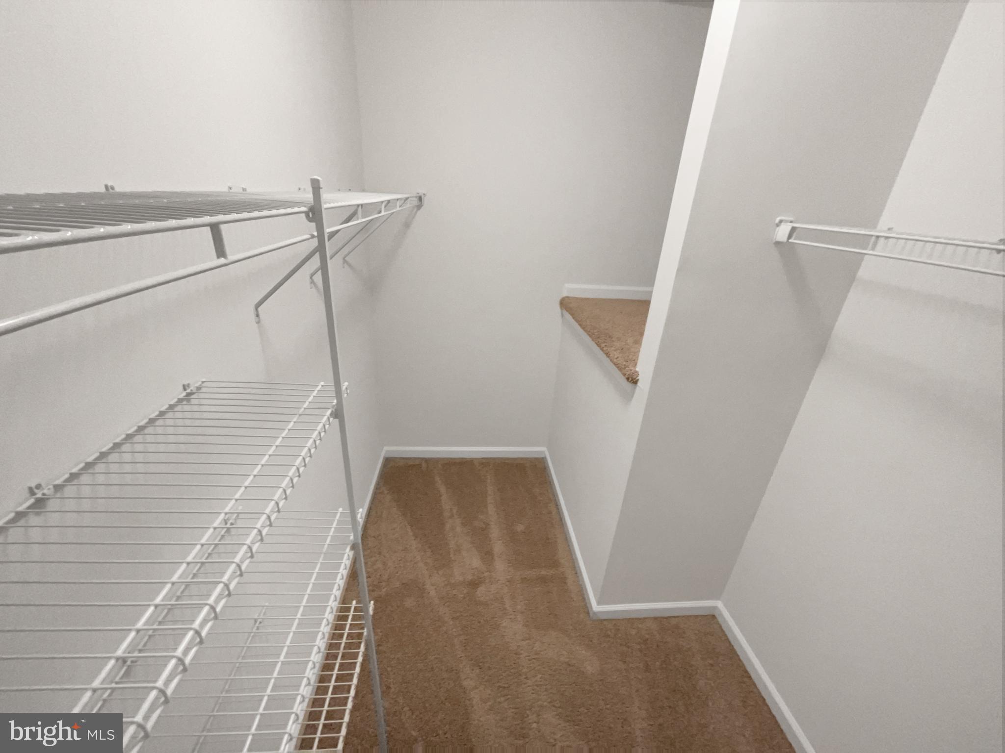 DISCOVERY SQUARE - Residential