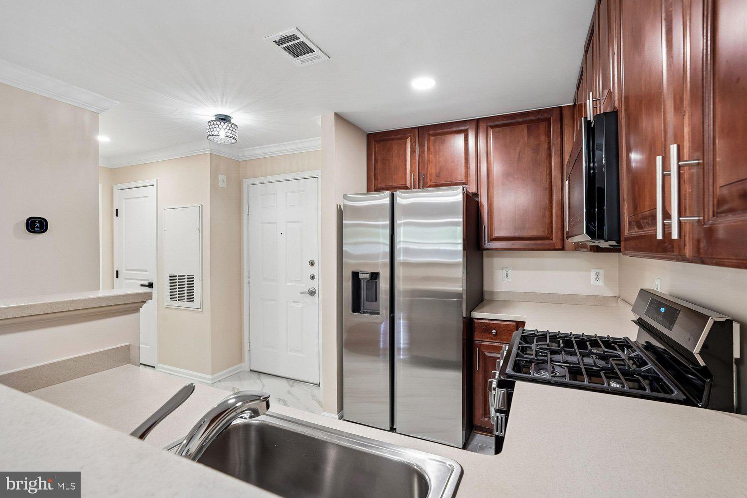 MARKET STREET AT TOWN CENTER - Residential