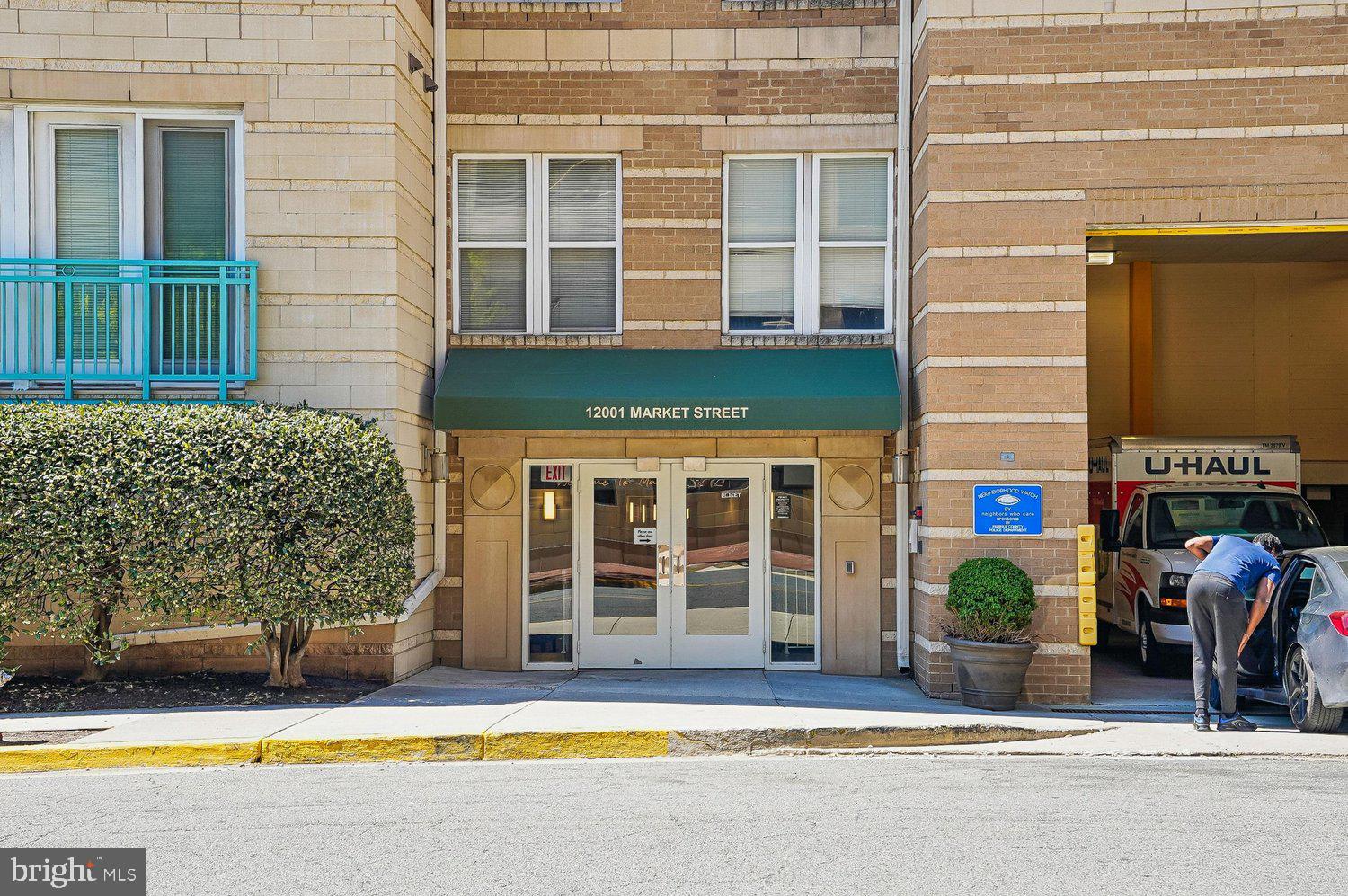 MARKET STREET AT TOWN CENTER - Residential