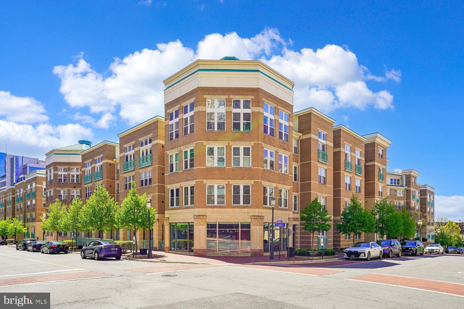 MARKET STREET AT TOWN CENTER - Residential