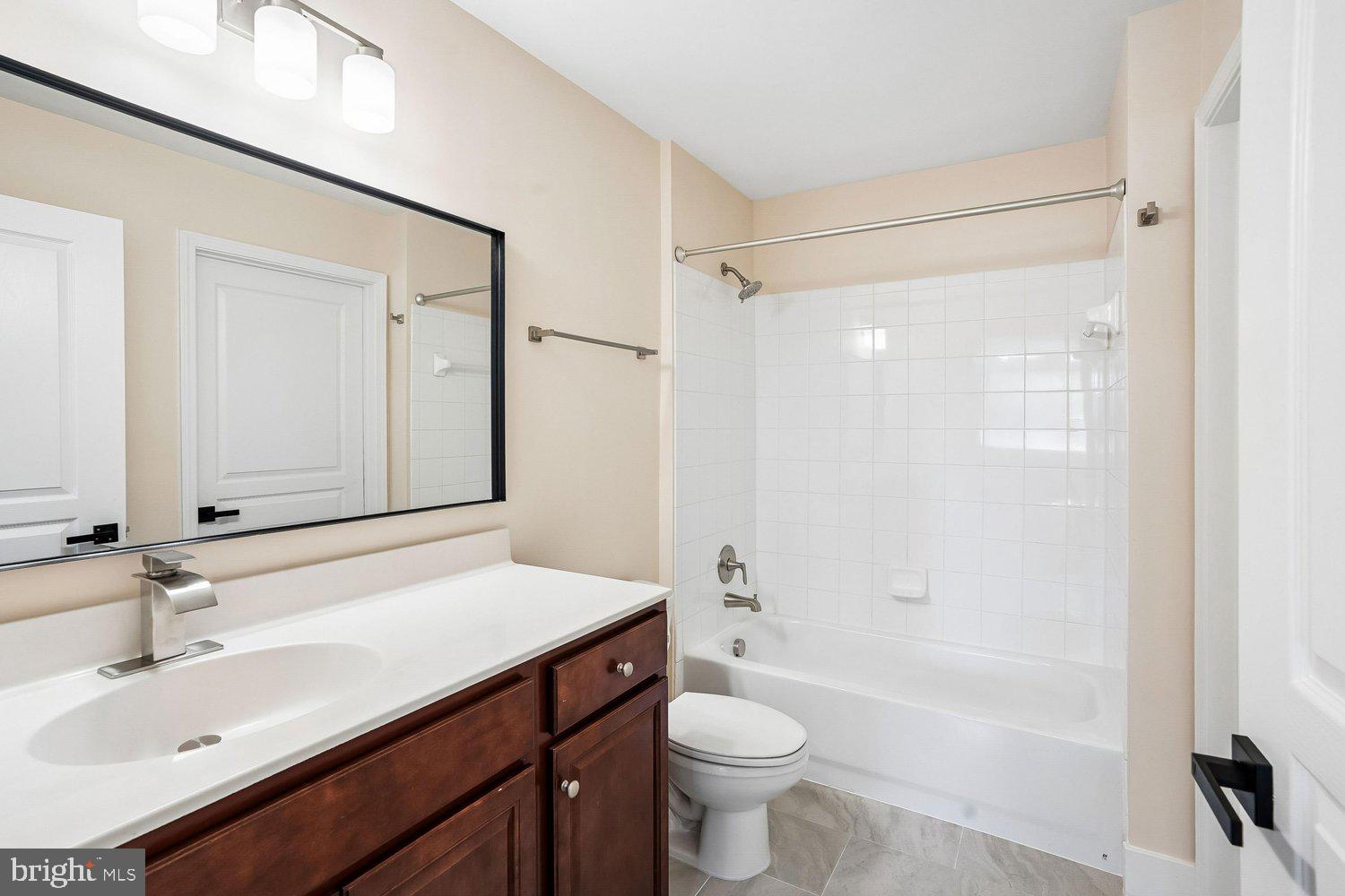 MARKET STREET AT TOWN CENTER - Residential