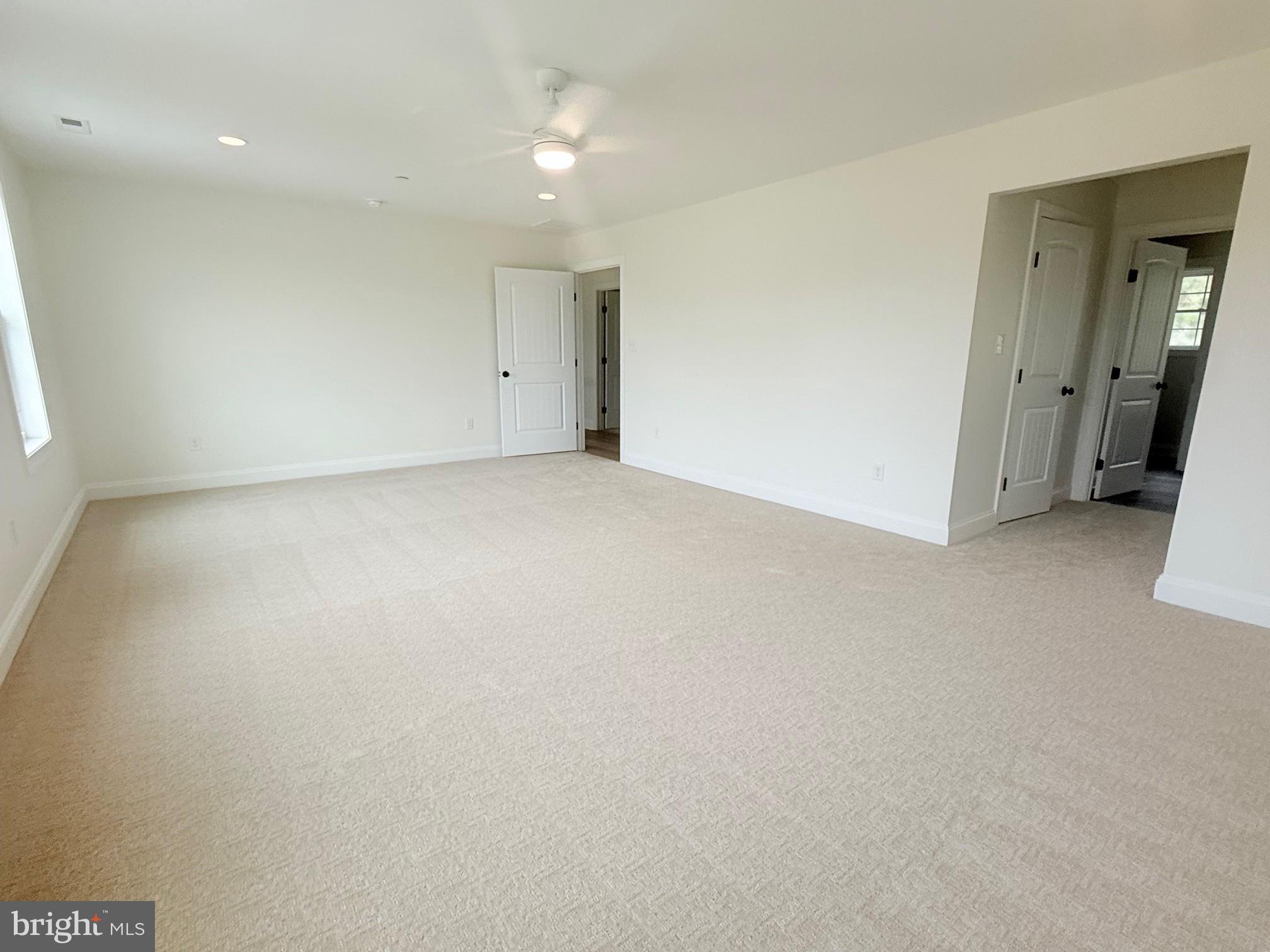 LIGHTHOUSE COMMONS - Residential