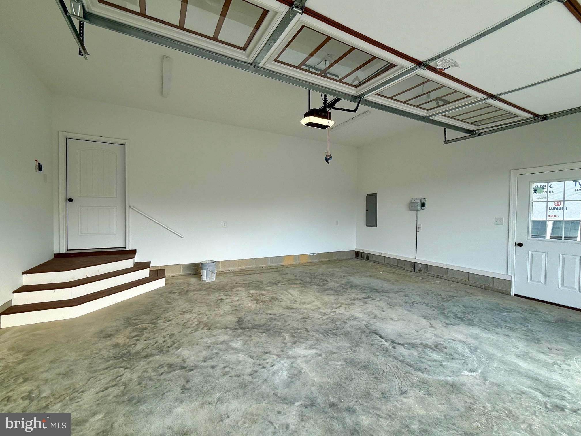 LIGHTHOUSE COMMONS - Residential