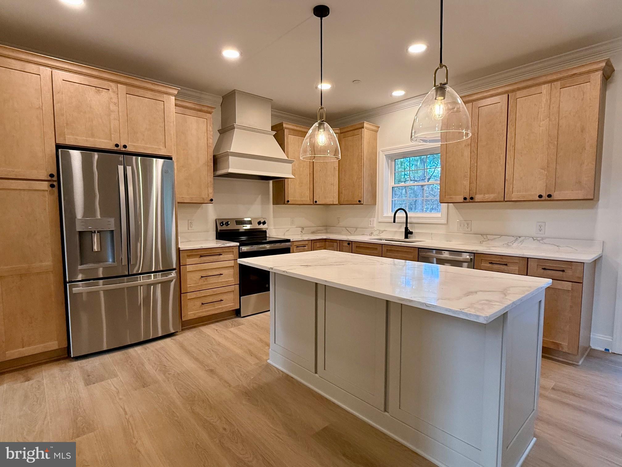 LIGHTHOUSE COMMONS - Residential